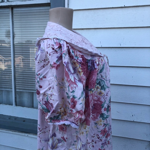 Vintage floral peignoir - Picture 5 of 8